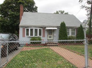 707 Truman Hwy, Hyde Park, MA 02136
