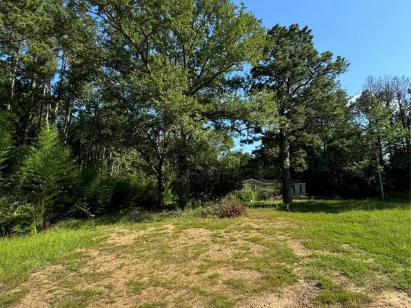 995 Carter Rd, Doyline, LA 71023