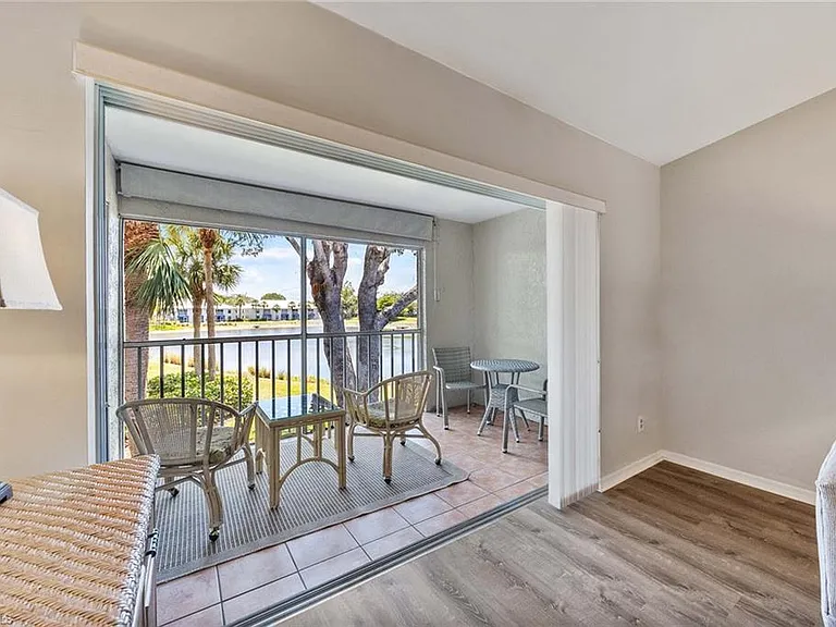 822 Gulf Pavillion Dr #202 — Photo 18