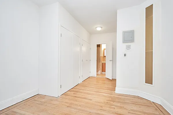 Rented by Compass | media 4