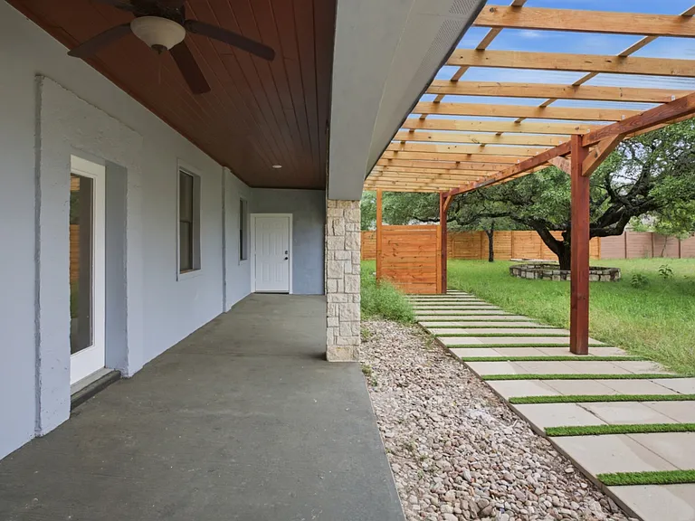 17621 Stacey Ln — Photo 27