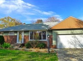 25164 Edgemont Rd, Cleveland, OH