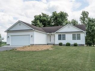 434 York St, North Bloomfield, OH 44450