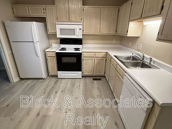 3rd image of 1818 Saddlewood Ct #A