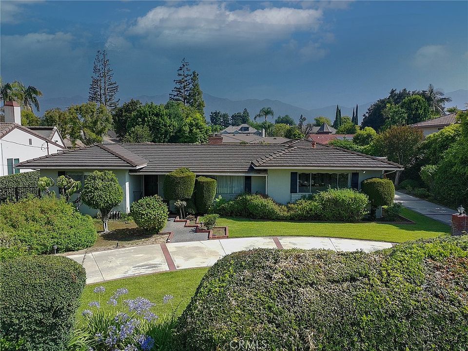 1st image of 375 W Las Flores Ave