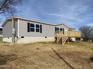 1302 Morris St, Sweetwater, TN 37874