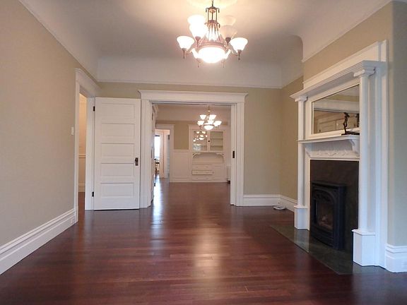 2nd image of 3141 Folsom St