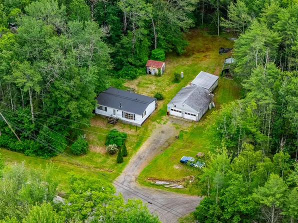 41 River Road, Boothbay, ME 04537