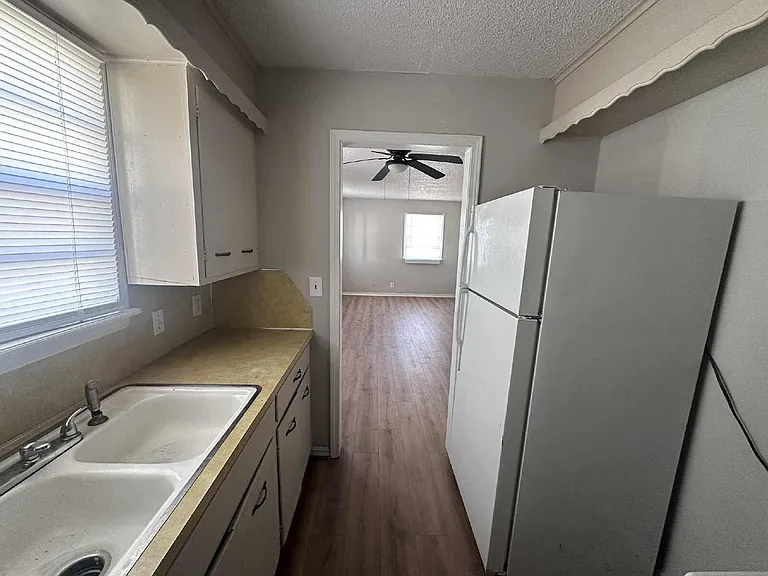 8830 E Admiral Blvd #A — Photo 5