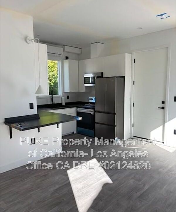2nd image of 1135 E 67th St