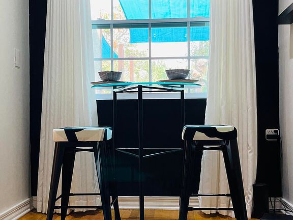 5th image of 726 N Peninsula Dr #2