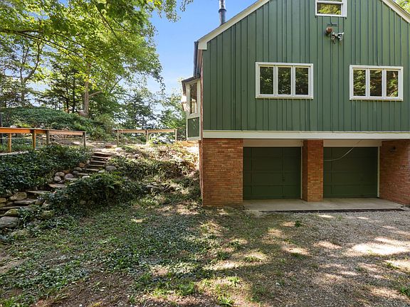 4th image of 7429 Columbine Dr