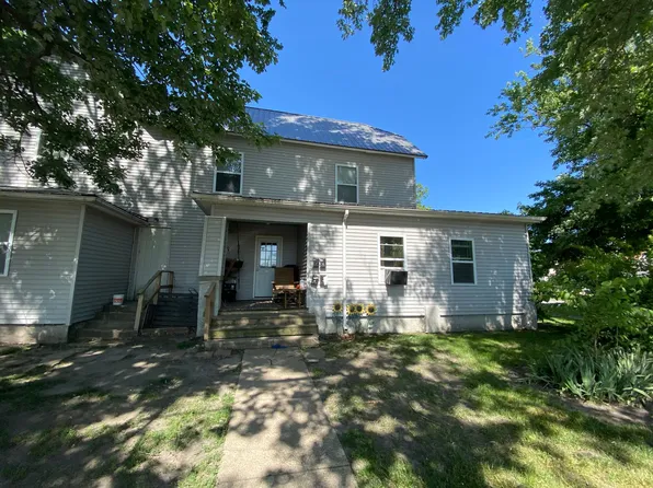 2201 Prairie Ave, 2201 Prairie Ave #1, Mattoon, IL 61938