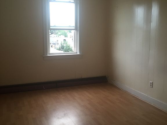 3rd image of 13 Gillen St #3