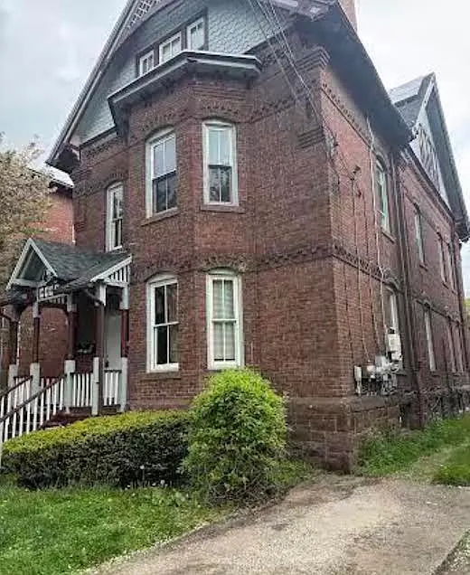 Building Photo - 26 Hungerford St #2