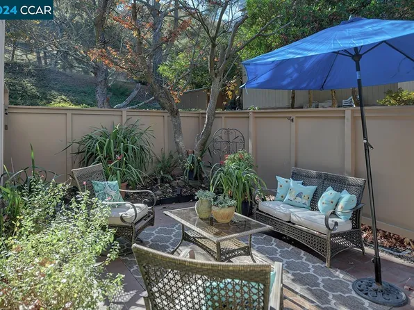 1301 Stanley Dollar Dr APT 4, Walnut Creek, CA 94595