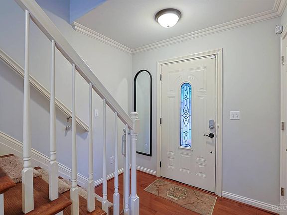 3rd image of 557 Tusculum Ave