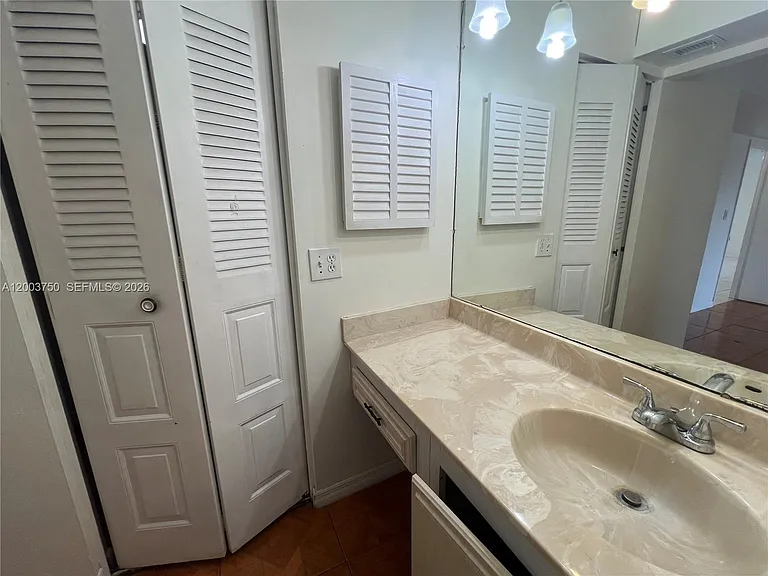 8401 SW 107th Ave #322E — Photo 14