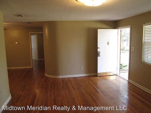 5th image of 1133 Camellia Dr