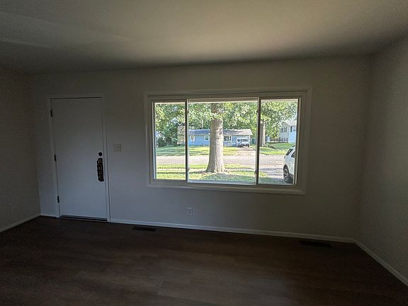 2nd image of 3400 SW 30th St