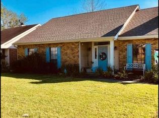 916 Rosedown Ln, Lafayette, LA 70503