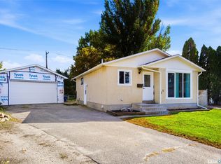 55 Trident Crescent, Saskatoon, SK S7M 0P7