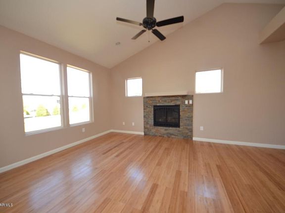 5th image of 4847 N Sheridan Ln