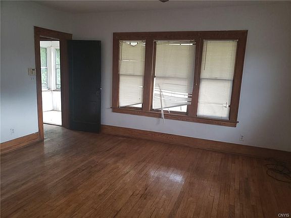 5th image of 428 Grant Ave #30
