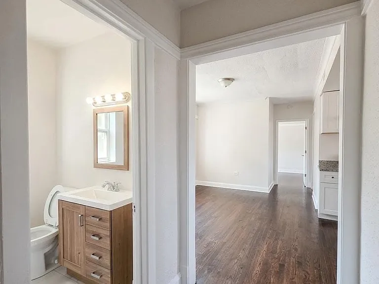 3636 W Iowa St #1R — Photo 9