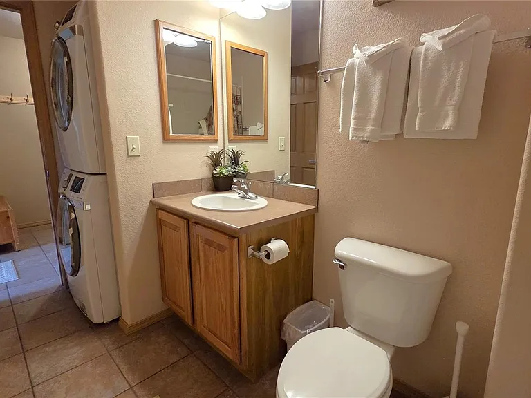 720 Lakepoint Dr #B6 — Photo 18