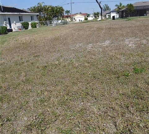 4th image of 1907 SW 40th Ter