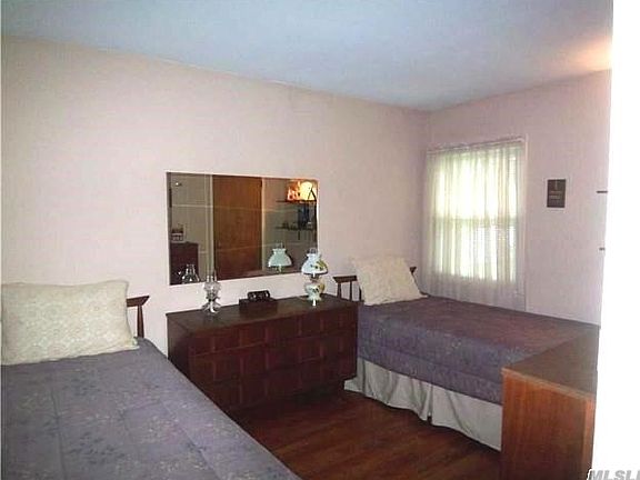 5th image of 46 Cherry St