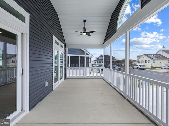 5th image of 182 Clam Shell Rd