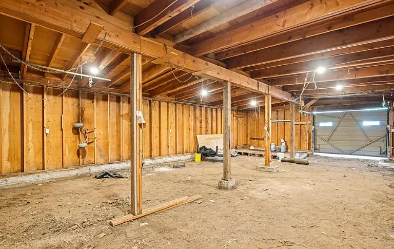 1405 Louisa Ave — Photo 5