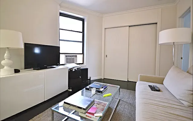 Rented by Compass | media 14