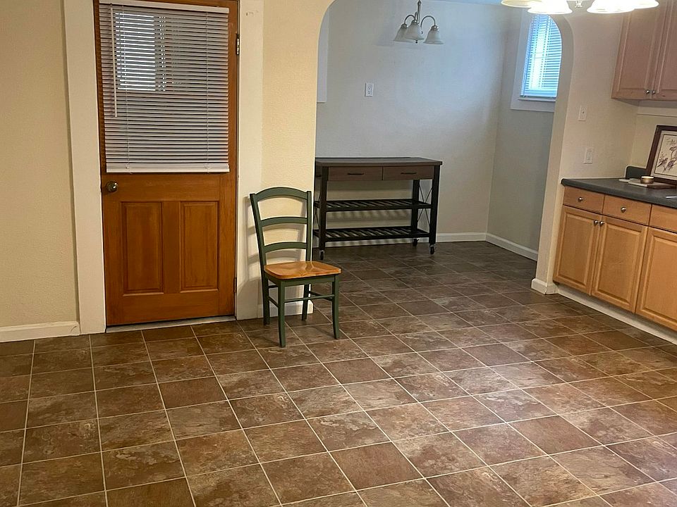 Kitchen with door to the outside.