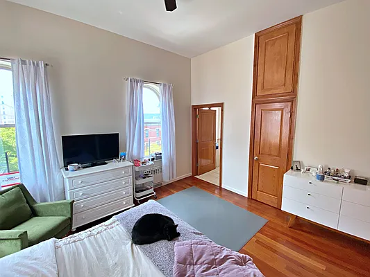 Rented by Douglas Elliman | media 21