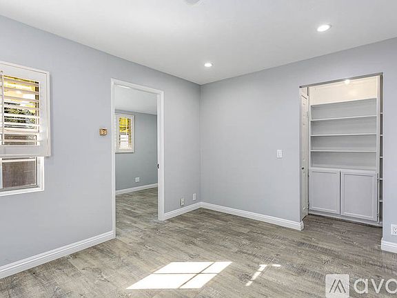 4th image of 486 Audubon Way