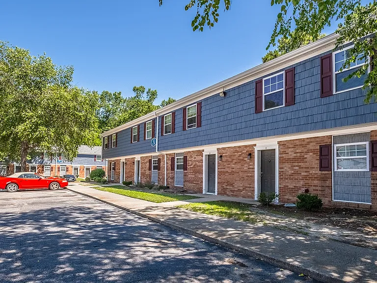 Bramblewood Apartments — Photo 11