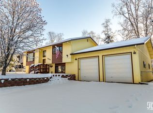 17958 Meadow Creek Dr, Eagle River, AK 99577