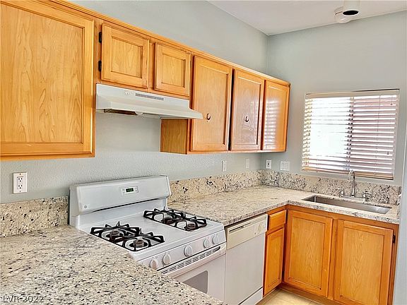3rd image of 8501 W University Ave Unit 2023