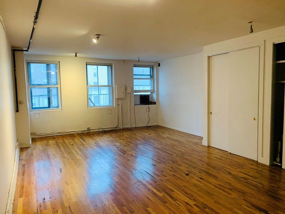 2nd image of 359 Canal St APT 3