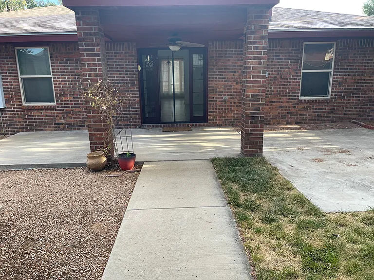 1618 Marquis Ln — Photo 43
