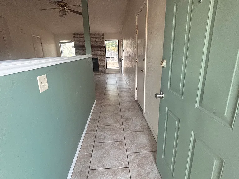 849 Michelle Dr — Photo 1