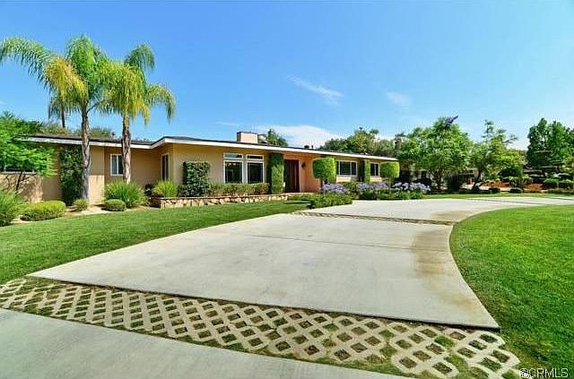 1st image of 21121 E Cloverland Dr