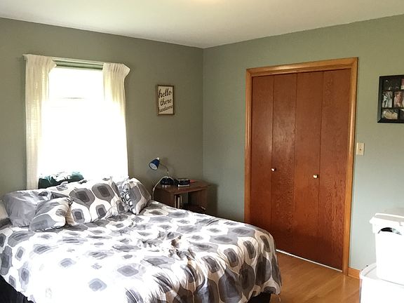 4th image of 882 Rosewood Dr
