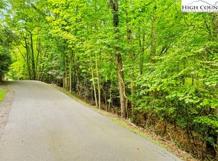 Walnut, Boone, NC 28607