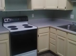 712 Seneca St, Tecumseh, MI 49286