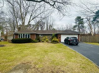 195 Norma Avenue, West Islip, NY 11795