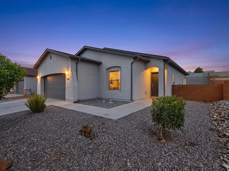 1930 Camino Rustica SW — Photo 2
